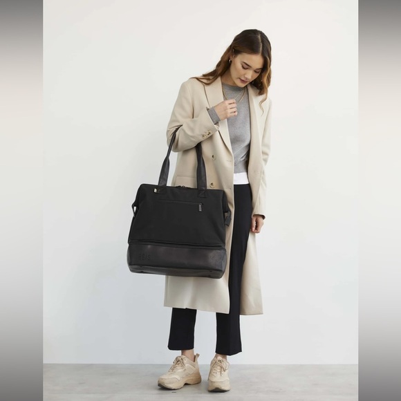 Beis The Convertible Mini Weekender in Black - Picture 6 of 8